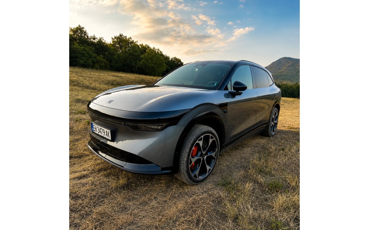 Zeekr 7X AWD: Електрическият SUV, който кара сърцето да бие по-бързо и на асфалт, и извън него